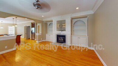 2140 Rossmore Rd in Clemmons, NC - Foto de edificio - Building Photo