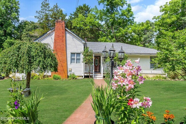 property at 714 Cassville Rd