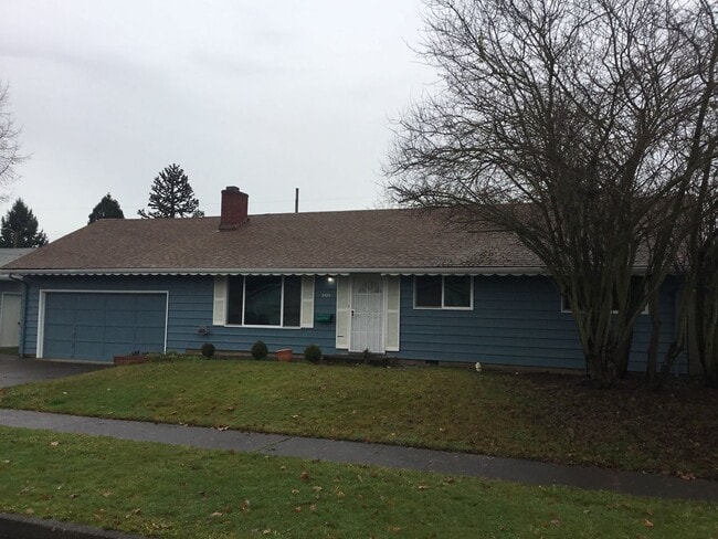 2525 Newcastle St in Eugene, OR - Foto de edificio - Building Photo