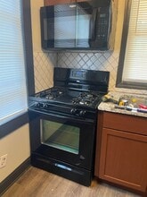 47 Fuller Ave NE in Grand Rapids, MI - Building Photo - Building Photo