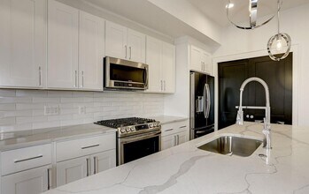 836 Varnum St NW in Washington, DC - Building Photo - Building Photo