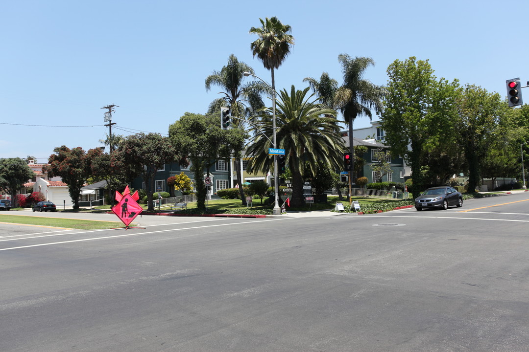 Montana Gardens-Senior housing in Santa Monica, CA - Foto de edificio