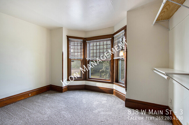 838 W Main St in Kalamazoo, MI - Building Photo - Building Photo