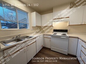 4954 W Station Ln in Boise, ID - Building Photo - Building Photo