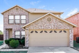 1200 Nutting St in Cedar Hill, TX - Building Photo