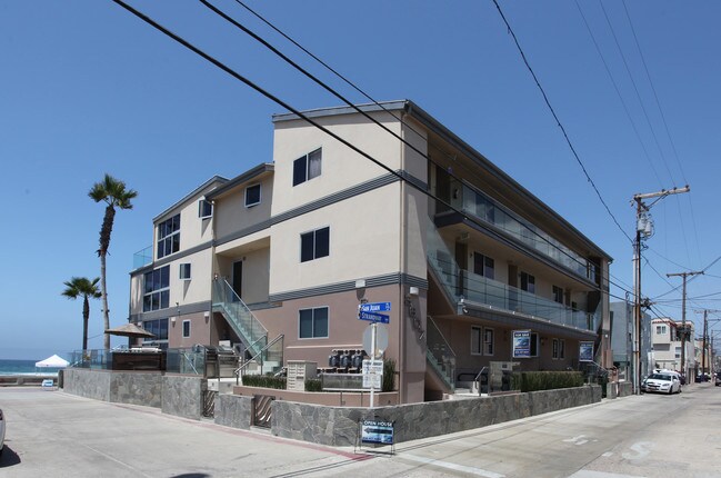 3607 Ocean Front in San Diego, CA - Foto de edificio - Building Photo