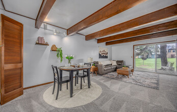 Heatherwood Terrace in Mansfield, OH - Foto de edificio - Building Photo
