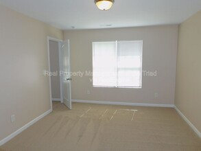 2035 Chapel Park Ln in Greensboro, NC - Building Photo - Building Photo