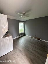 313 Lorillard Ave in Union Beach, NJ - Building Photo - Building Photo