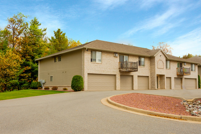 Winding Ridge Estates in Weston, WI - Foto de edificio - Building Photo