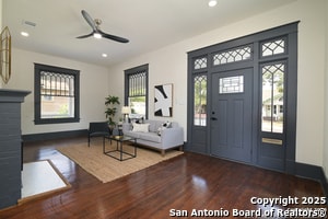 property at 207 Loretta Pl