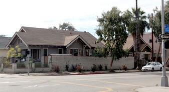 553 Olive Ave in Long Beach, CA - Building Photo