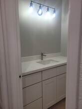 2557 Felinda Way in Oceanside, CA - Building Photo - Building Photo