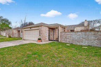 18530 Trail Bend Ln in Houston, TX - Building Photo - Building Photo