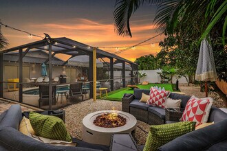 758 103rd Ave N in Naples, FL - Building Photo - Building Photo