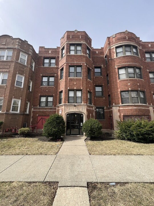 9300 S Bishop St in Chicago, IL - Building Photo