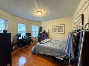 28 Lexington Ave, Unit 3 in Somerville, MA - Building Photo - Building Photo