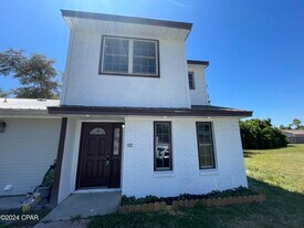 112 Parker Village Cir in Panama City, FL - Building Photo