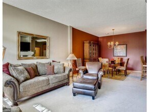 3515 Cherry Ln in Woodbury, MN - Building Photo - Building Photo