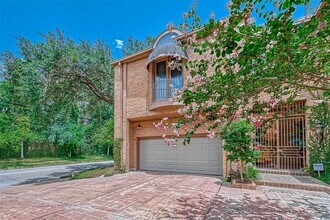 1331 Bissonnet St in Houston, TX - Building Photo - Building Photo