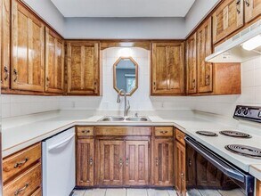 1750 Cimarron Trail in Grapevine, TX - Building Photo - Building Photo