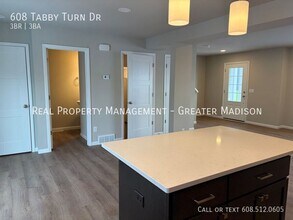 608 Tabby Turn Dr in Verona, WI - Building Photo - Building Photo
