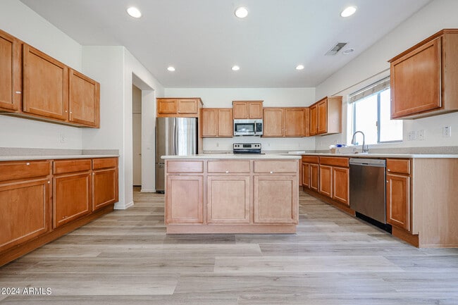 811 E Kapasi Ln in Queen Creek, AZ - Building Photo - Building Photo