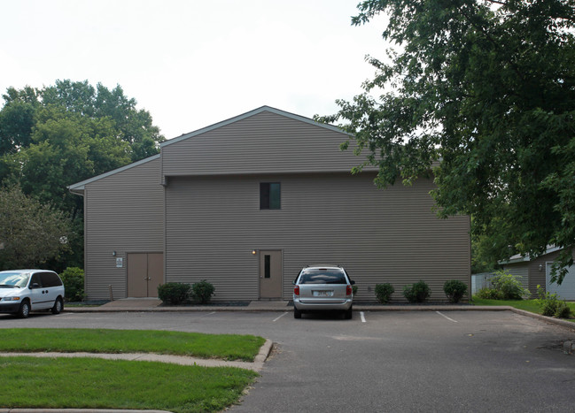 Fair Meadows Apartments in New Richmond, WI - Building Photo - Building Photo