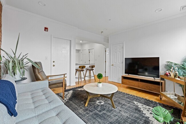 464 Hanover St in Boston, MA - Building Photo - Building Photo