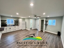 588 Junipero Ave in Pacific Grove, CA - Building Photo