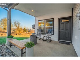 2013 NE North Fork Ave, Unit 2013 in La Center, WA - Building Photo