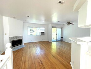 110 N Marshall Ct in Los Angeles, CA - Building Photo - Building Photo