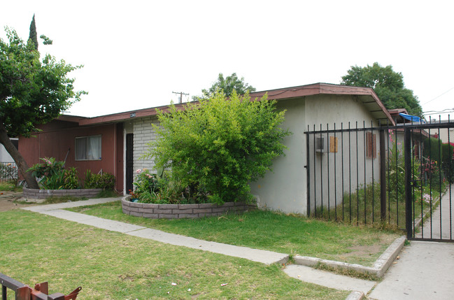 1340 N Parkside Dr in Ontario, CA - Building Photo - Building Photo