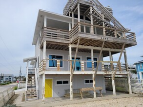 6598 S Atlantic Ave in New Smyrna Beach, FL - Building Photo - Building Photo