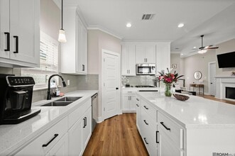 3035 Woodgrove Wy, Unit Unit 408 in Baton Rouge, LA - Building Photo - Building Photo