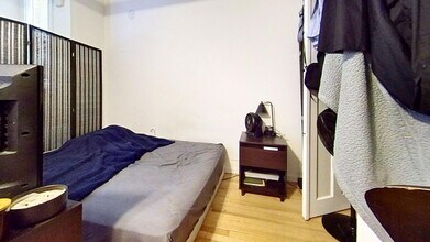 658 W Briar Pl in Chicago, IL - Building Photo - Building Photo