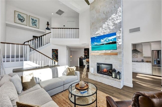 27131 Oakwood Lake Dr in Bonita Springs, FL - Foto de edificio - Building Photo