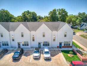 1644 N Leverett Ave in Fayetteville, AR - Building Photo - Building Photo