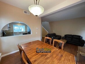 1255 Detroit Ave in Concord, CA - Building Photo - Building Photo