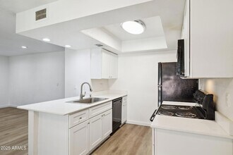 520 N Stapley Dr, Unit 290 in Mesa, AZ - Building Photo - Building Photo