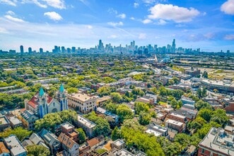 1405 W Belden Ave, Unit 2258-2 in Chicago, IL - Foto de edificio - Building Photo