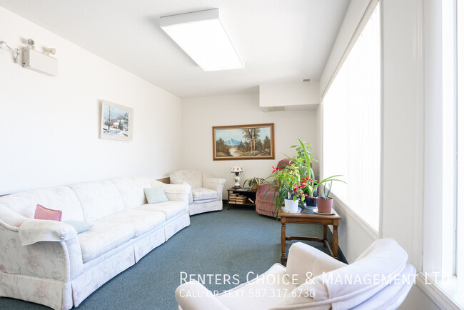 620-620 Columbia Blvd W in Lethbridge, AB - Building Photo - Building Photo