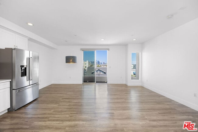 1101 S Harvard Blvd in Los Angeles, CA - Building Photo - Building Photo