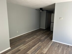 11913 Tarragon Rd, Unit J in Reisterstown, MD - Building Photo - Building Photo