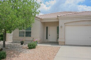 938 Los Padres Pl SE in Albuquerque, NM - Building Photo