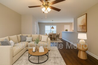 1525 Crandon Dr in Charlotte, NC - Building Photo - Building Photo