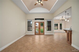 616 N Dalobo Ave in Edinburg, TX - Building Photo - Building Photo