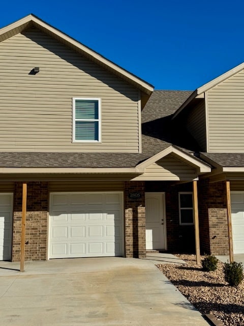 2805 W Mockingbird Ln