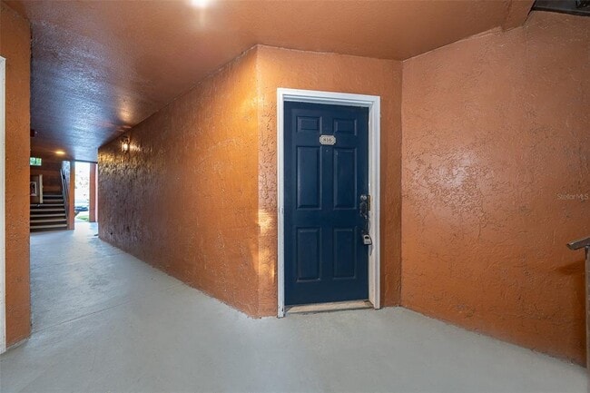 5140 Conroy Rd in Orlando, FL - Building Photo - Building Photo