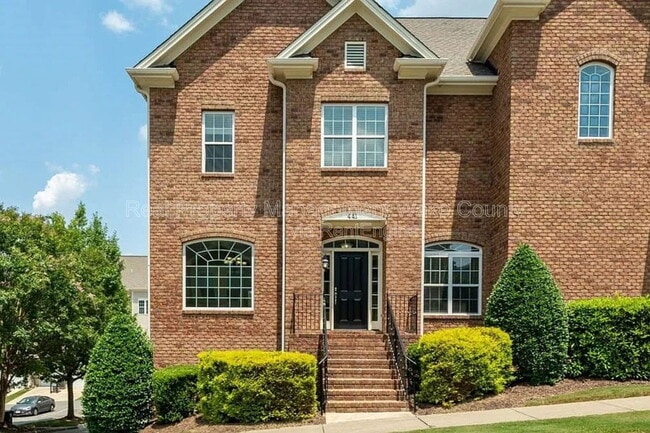 441 Heritage Village Ln
